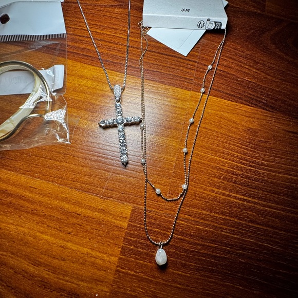 Miscellaneous Jewelry Bundle - Picture 4 of 11